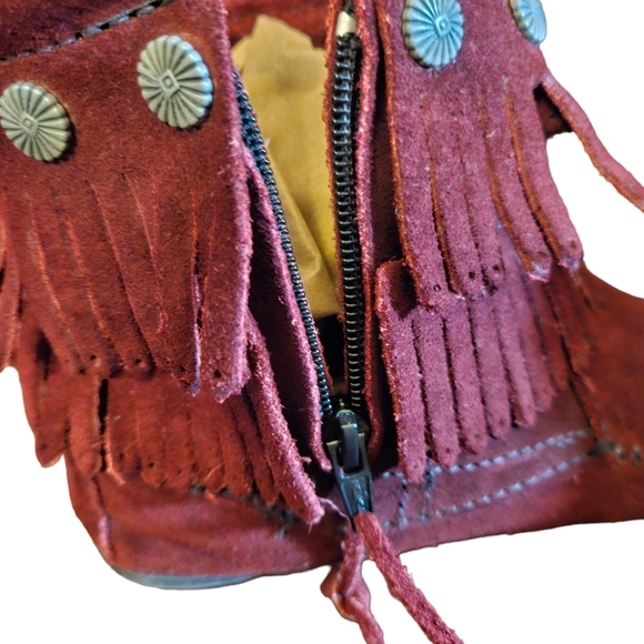 MINNETONKA Mocasin shoe Burgundy color size 6 1/2. - Picture 6 of 8